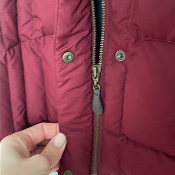 Eddie Bauer Down Vest with Faux Fur Collar -XS - Picture 3 of 7